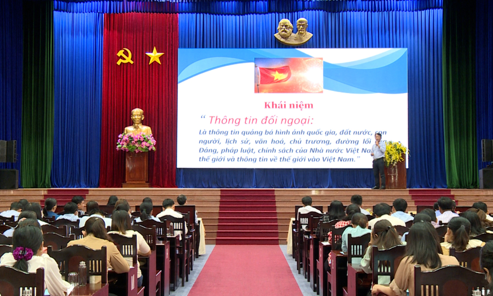 Hội nghị tập huấn công tác thông tin cơ sở, thông tin đối ngoại năm 2023