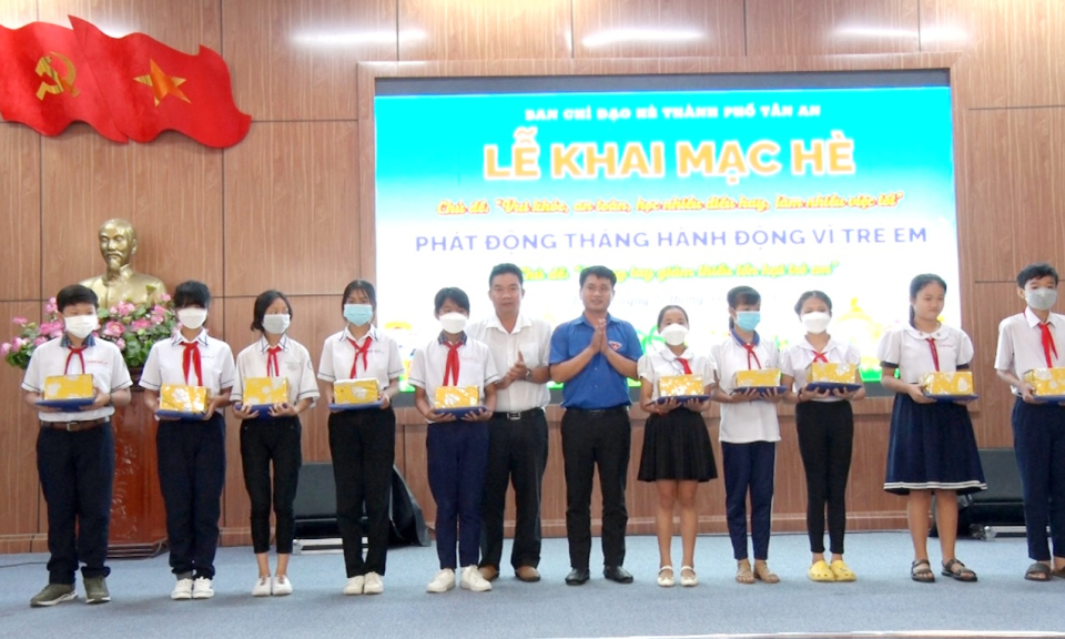 Tân An khai mạc hè và phát động Tháng hành động vì trẻ em năm 2023