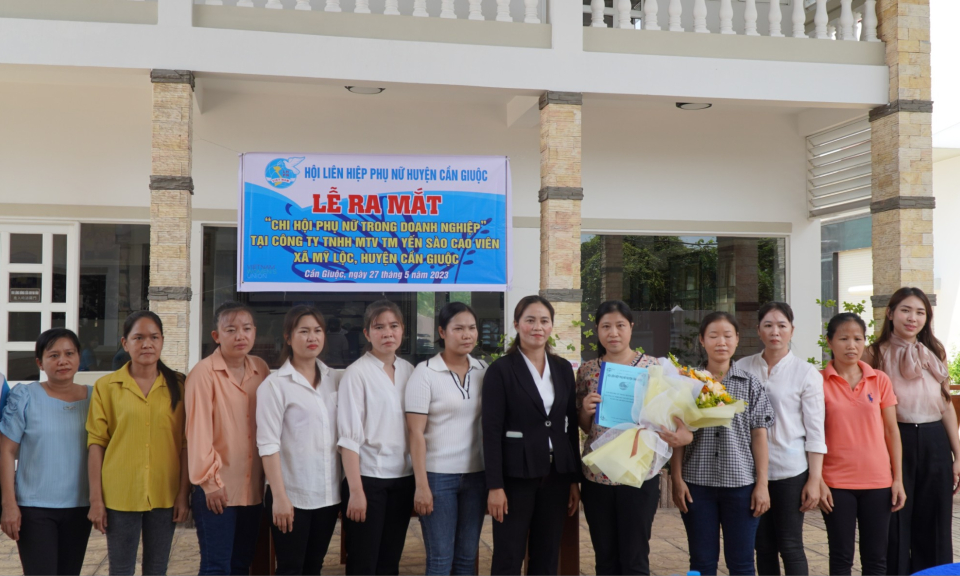 Cần Giuộc thành lập chi hội phụ nữ trong doanh nghiệp