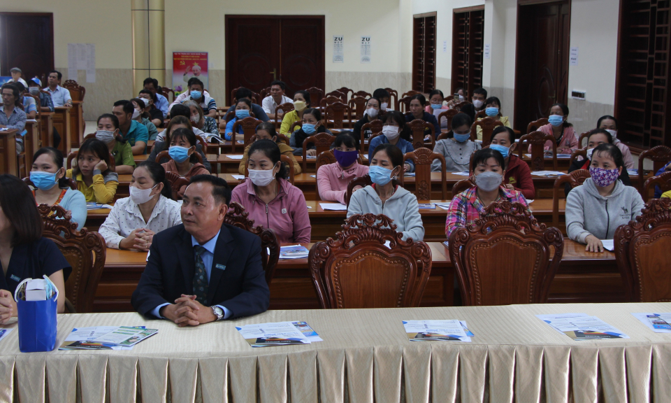  Trường THPT Thủ Thừa tư vấn hướng nghiệp và định hướng phân luồng học sinh sau tốt nghiệp 