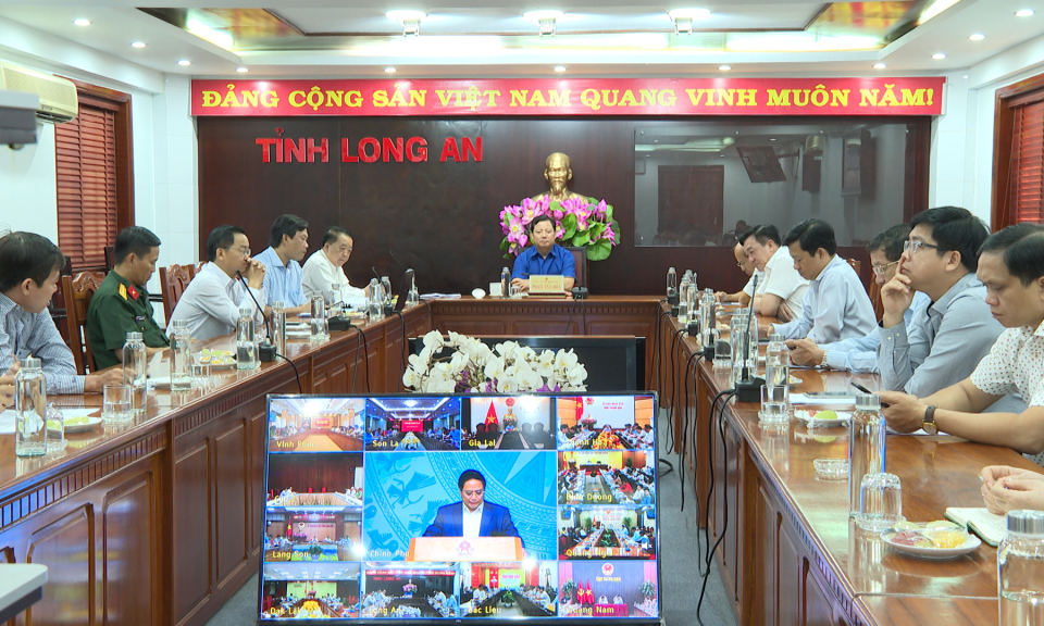 Chuyển dịch bệnh COVID -19 từ nhóm A sang nhóm B
