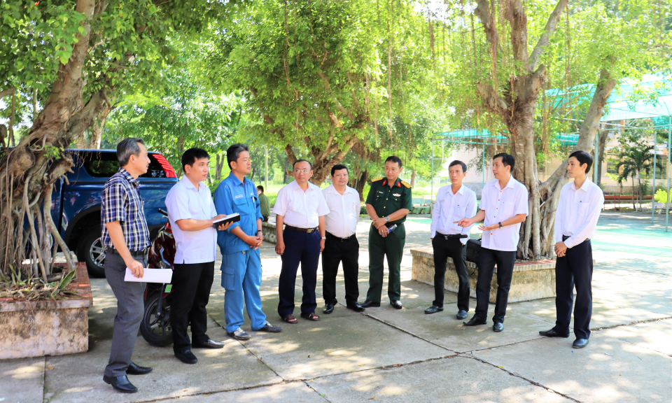 Huyện Cần Đước kiểm tra công tác chuẩn bị cho kỳ thi tuyển sinh lớp 10 và THPT quốc gia 2023