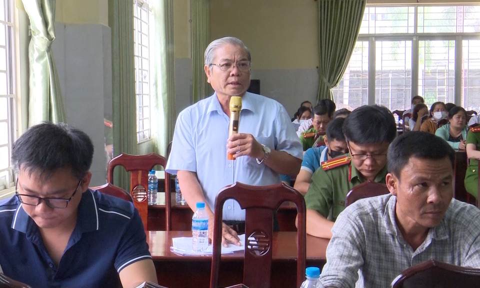  Công an huyện Tân Trụ đối thoại về thủ tục hành chính, giải quyết thủ tục hành chính