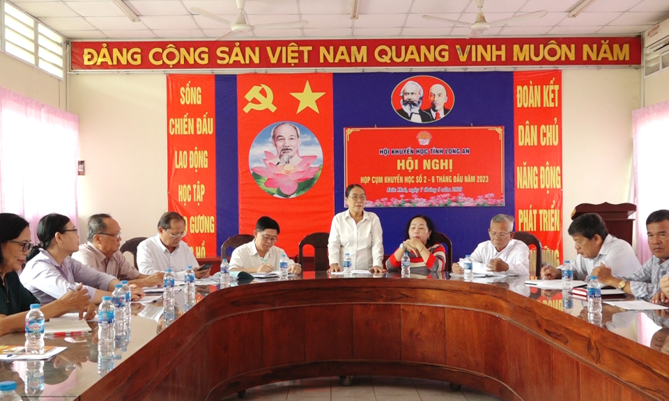 Hội Khuyến học tỉnh Long An tổ chức hội nghị họp cụm khuyến học số 2