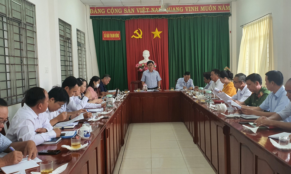 Lãnh đạo huyện Tân Thạnh làm việc với xã Hậu Thạnh Đông về xây dựng Nông thôn mới nâng cao theo chuẩn mới
