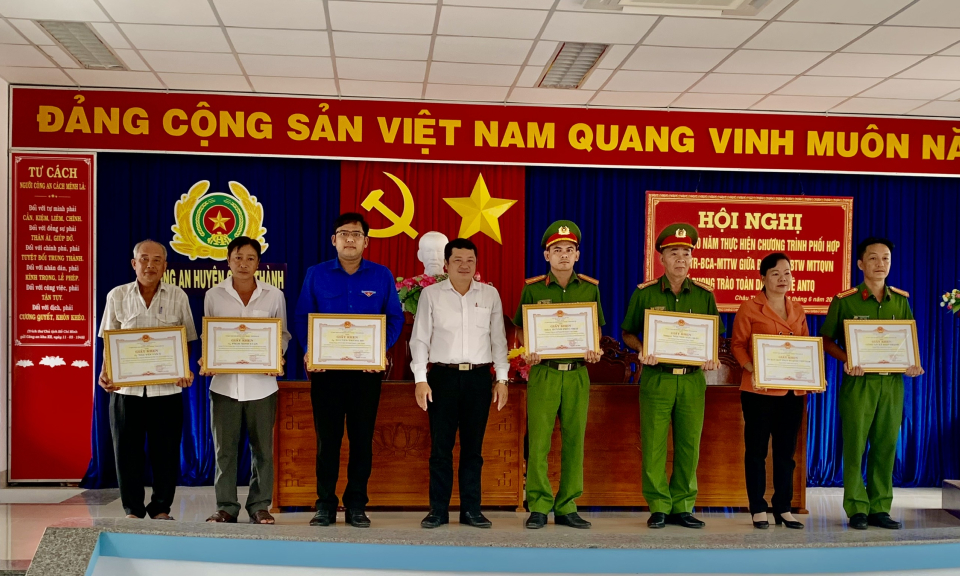 Châu Thành tổng kết 10 năm thực hiện Chương trình phối hợp về “Đẩy mạnh phong trào toàn dân bảo vệ an ninh Tổ quốc trong tình hình mới” giai đoạn 2013-2023