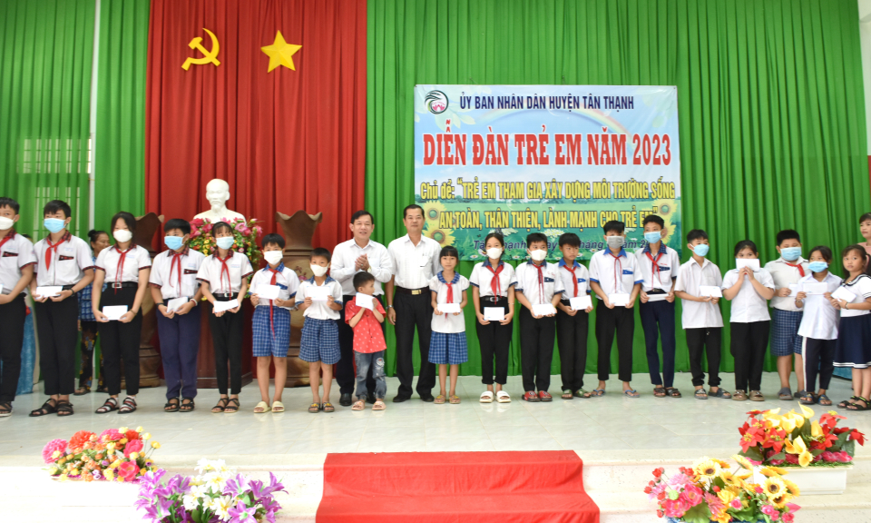 Tân Thạnh phát động Tháng hành động vì trẻ em
