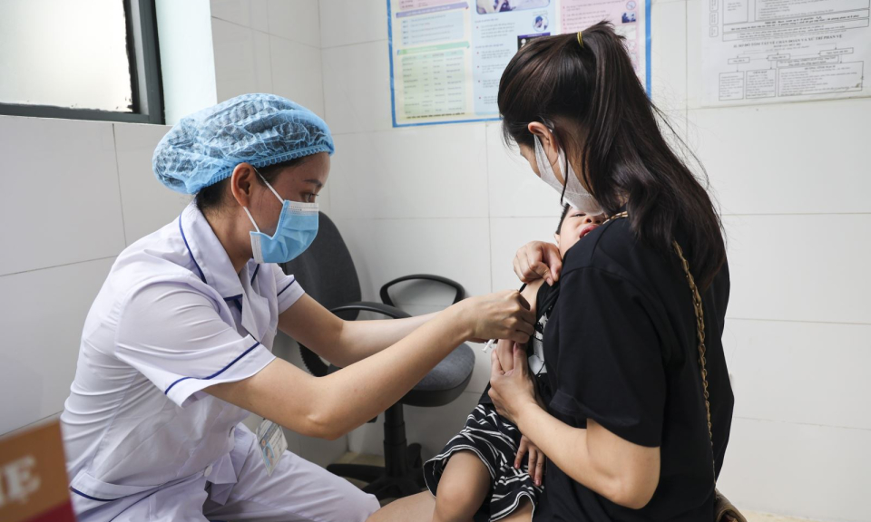 Việt Nam sắp được hỗ trợ khẩn cấp vaccine 5 trong 1