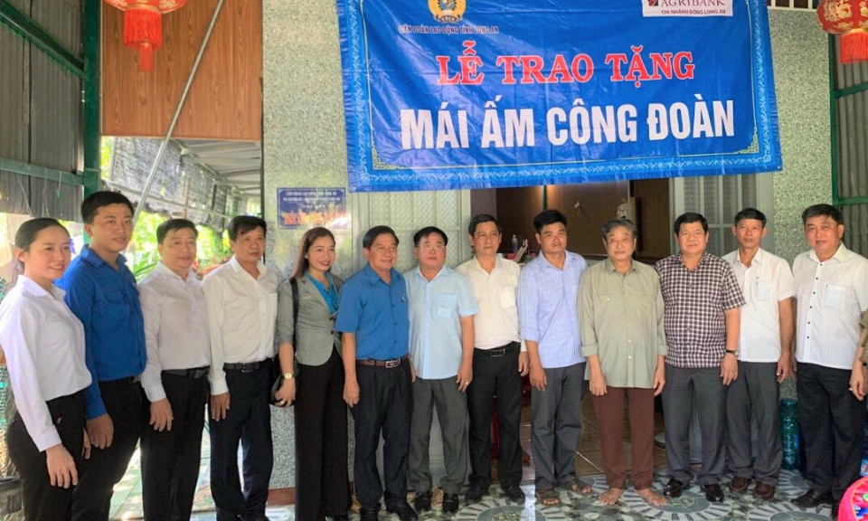 Bến Lức nỗ lực giúp người lao động “an cư, lạc nghiệp”