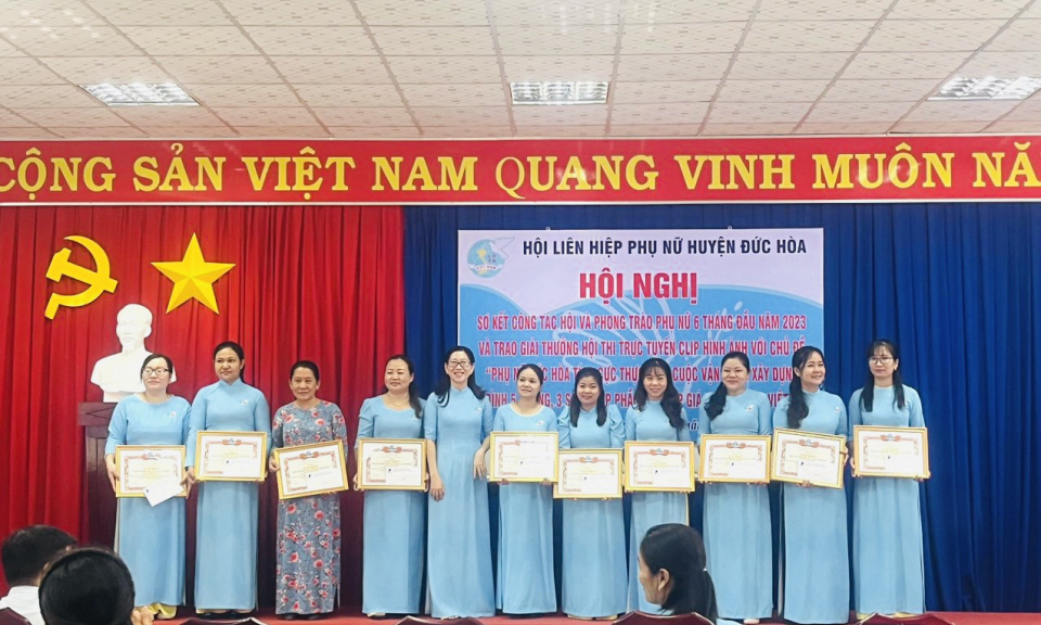 Đức Hòa sơ kết phong trào phụ nữ và tổng kết cuộc thi xây dựng clip hình ảnh tuyên truyền