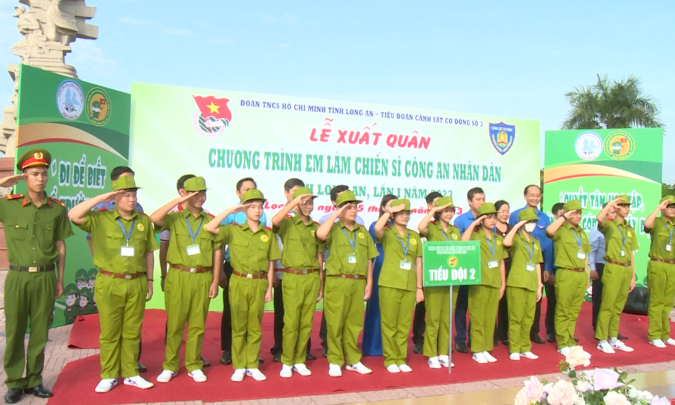 Lễ xuất quân chương trình “Em làm chiến sĩ Công an Nhân dân” lần thứ I năm 2023