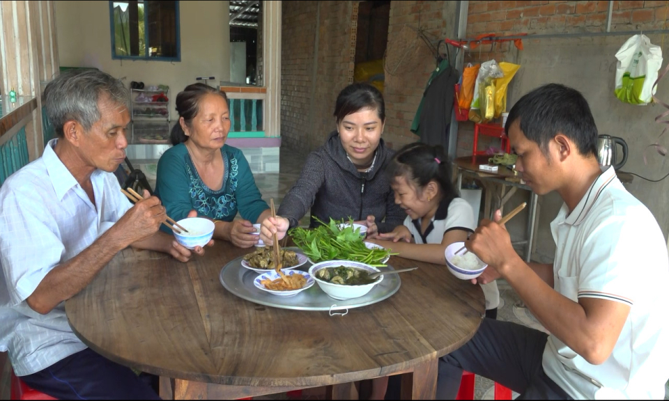 Gương sáng những gia đình văn hóa tiêu biểu 