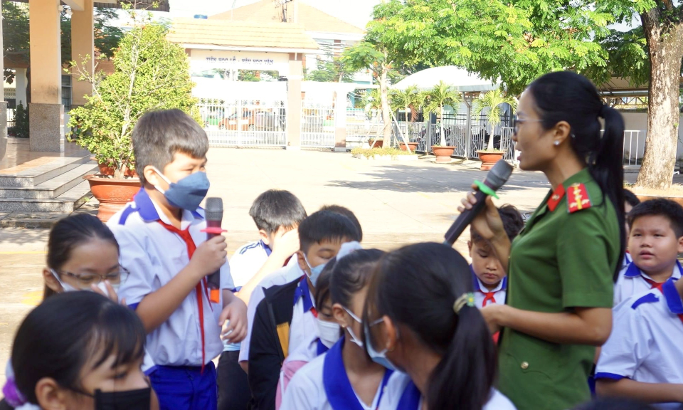 Bến Lức: Ngày toàn dân phòng, chống ma túy 26/6, phát huy vai trò của cộng đồng