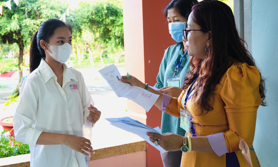 Cần Giuộc gần 1.700 thí sinh tham gia Kỳ thi Tốt nghiệp THPT năm 2023
