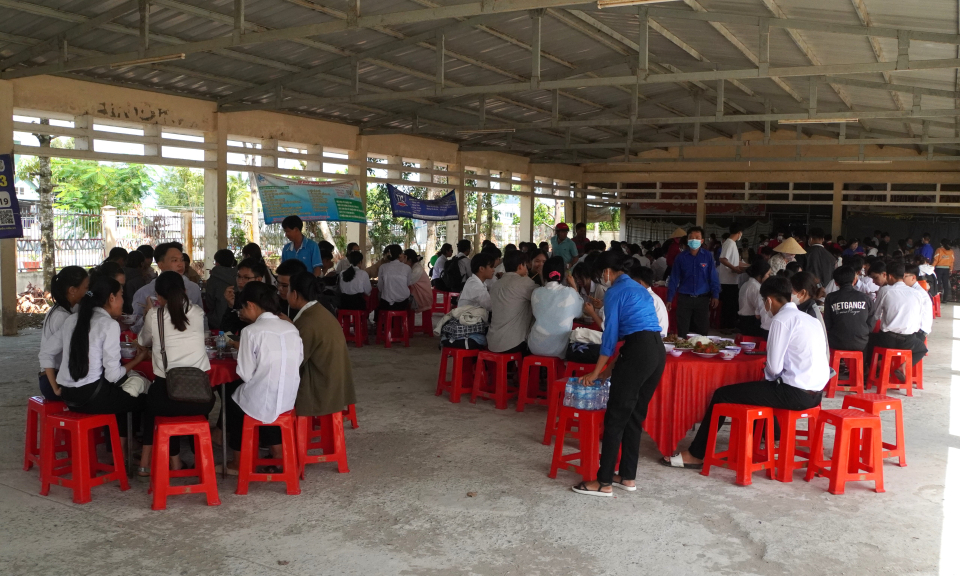 Thanh niên Mộc Hóa "Tiếp sức mùa thi" năm 2023
