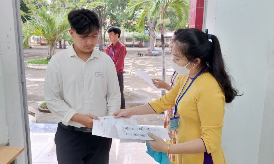 Thí sinh Tân Hưng bước vào Kỳ thi tốt nghiệp THPT năm 2023