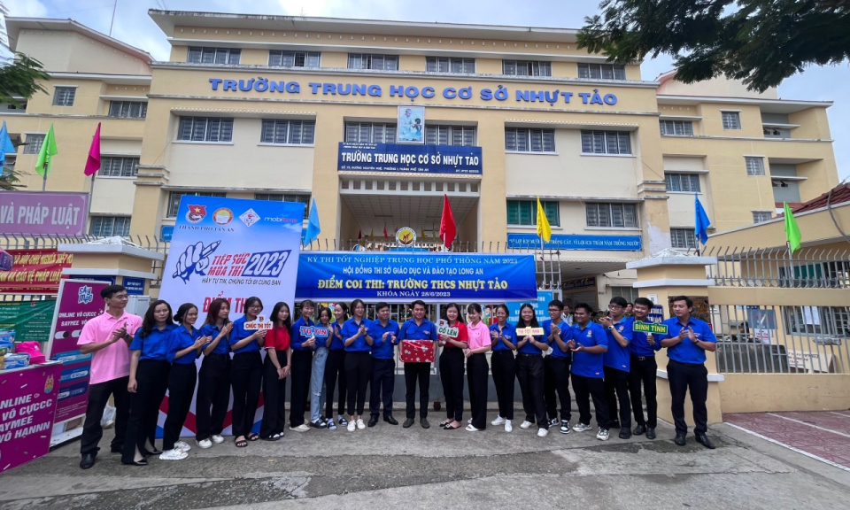 Tuổi trẻ Tân An "Tiếp sức mùa thi"