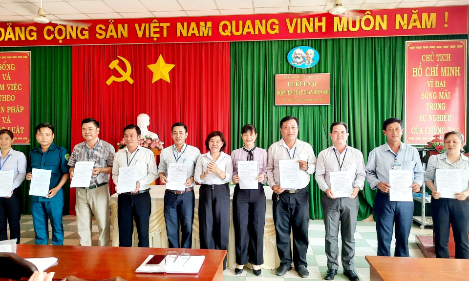 Ra mắt Chi Hội Luật gia Phường 7
