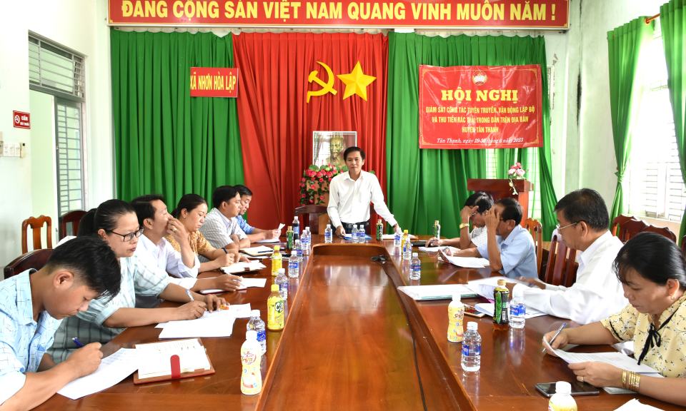 Tân Thạnh giám sát công tác thu tiền rác thải 