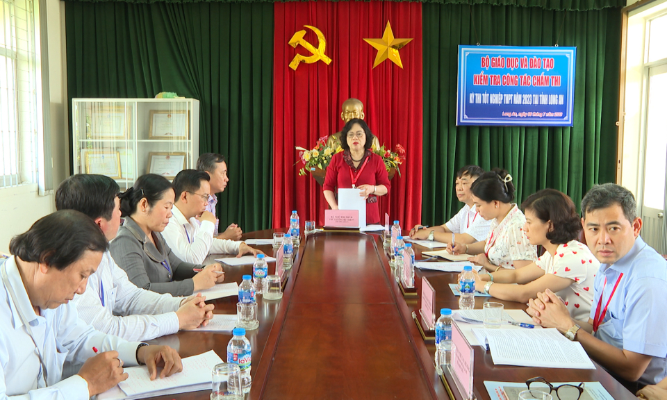Bộ Giáo dục và Đào tạo kiểm tra công tác chấm thi THPT năm 2023 tại Long An