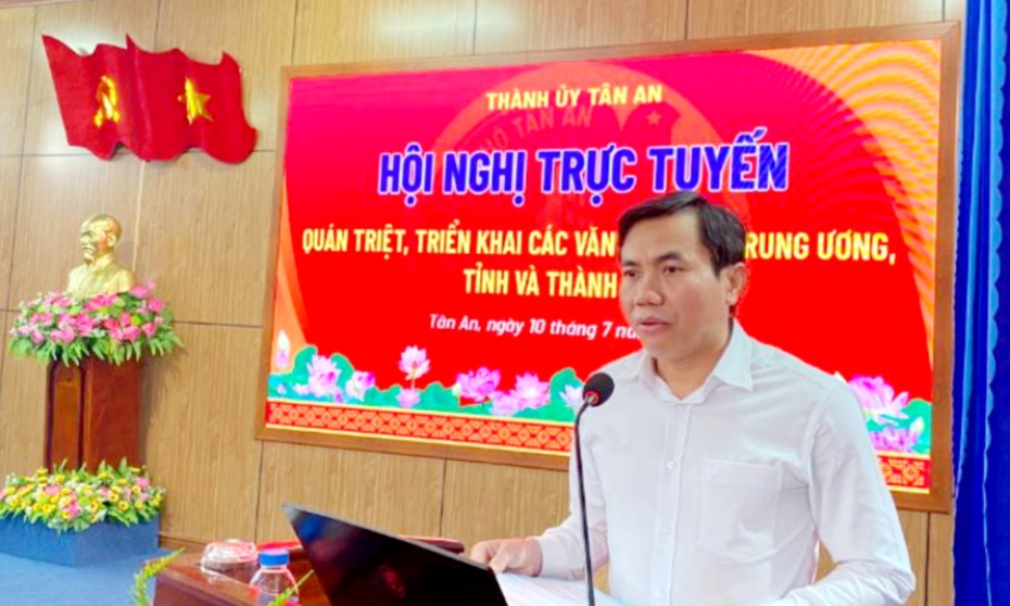Thành uỷ Tân An triển khai văn bản của Trung ương, Tỉnh, Thành phố