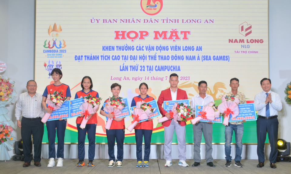 Long An khen thưởng vận động viên đạt thành tích cao tại SEA Games 32