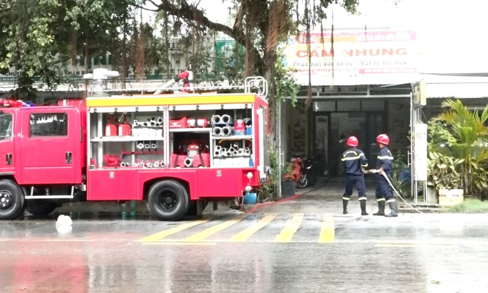 Kiến Tường thực tập phương án chữa cháy và cứu nạn, cứu hộ