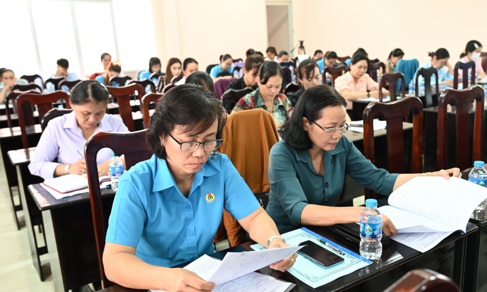 Bến Lức: Hội nghị sơ kết phong trào công nhân viên chức lao động và hoạt động Công đoàn 6 tháng đầu năm 2023