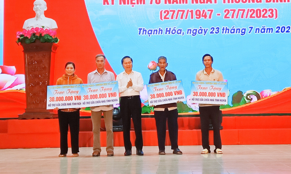 Thạnh Hóa họp mặt kỷ niệm Ngày Thương binh - Liệt sĩ