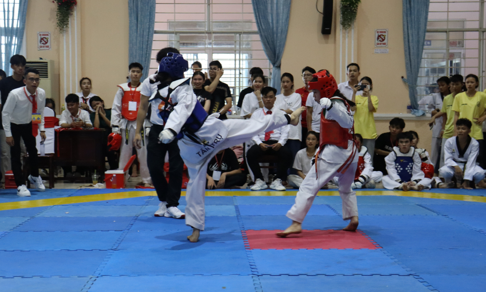 Cần Giuộc tổ chức giải Taekwondo tranh cúp Nam Kim Long