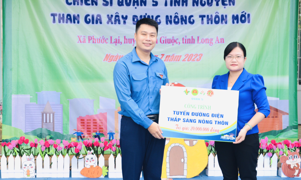 Cần Giuộc sôi nổi ngày hội “Chiến sĩ Quận 5 tình nguyện tham gia xây dựng nông thôn mới”
