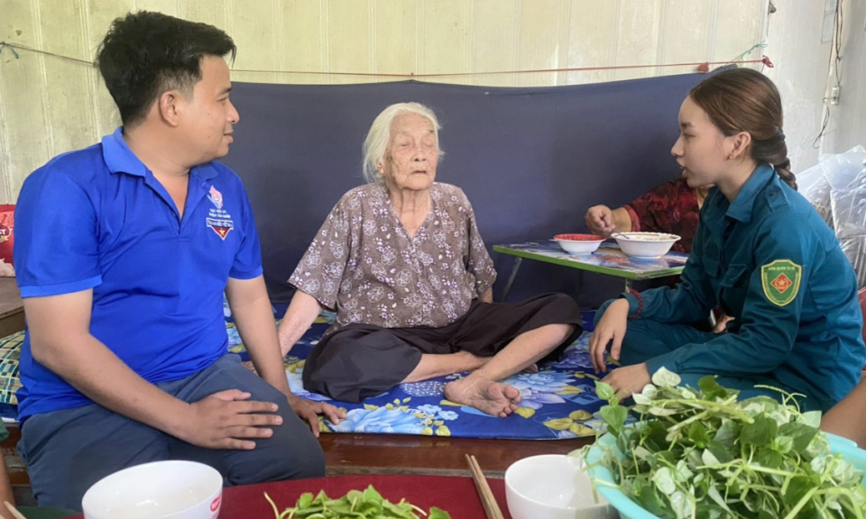 Tân Hưng mô hình “Người con hiếu thảo” tại xã Hưng Điền B