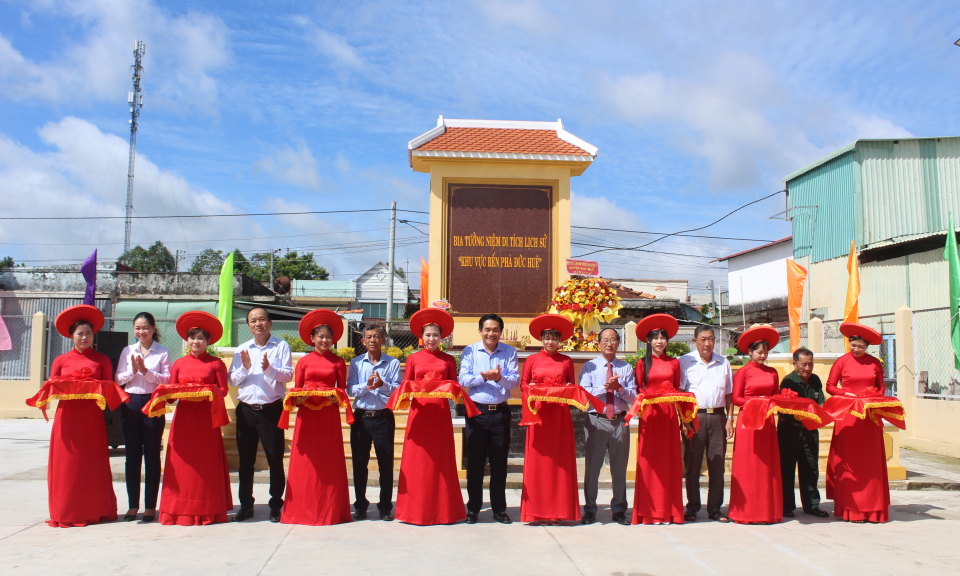 Đức Huệ khánh thành di tích lịch sử Khu vực Bến phà Đức Huệ