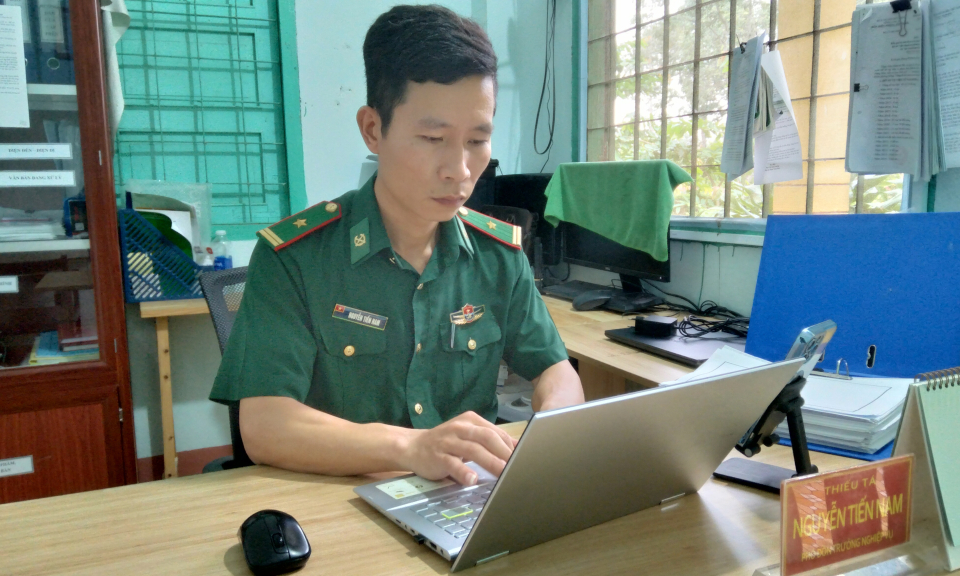 Thiếu tá Nguyễn Tiến Nam - Tô thắm hình ảnh người lính quân hàm xanh