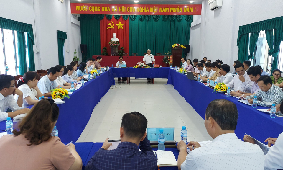 Tỉnh kiểm tra công tác cải cách hành chính tại huyện Thạnh Hóa