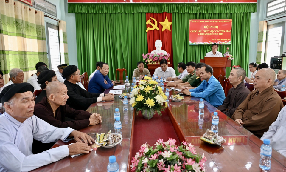 Bến Lức: Hội nghị gặp gỡ các chức sắc, chức việc các tôn giáo 06 tháng năm 2023