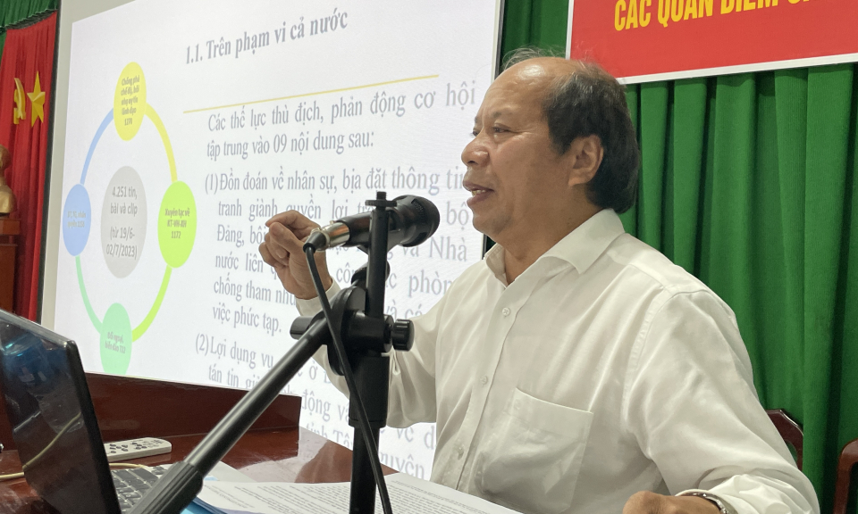 Tân Hưng tập huấn tuyên truyền, đấu tranh phản bác các quan điểm sai trái, thù địch