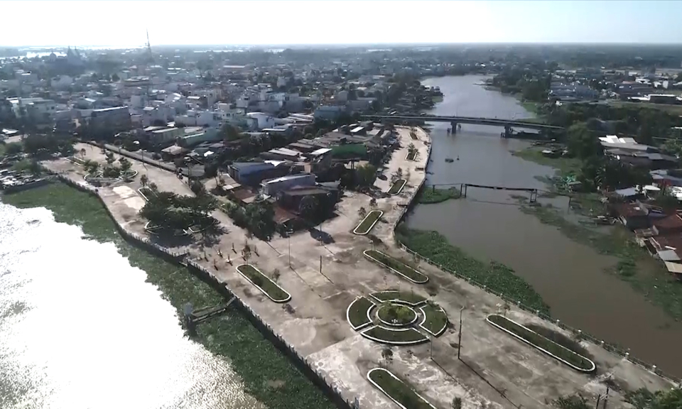 Xây dựng thị xã Kiến Tường trở thành đô thị trung tâm vùng Đồng Tháp Mười của tỉnh