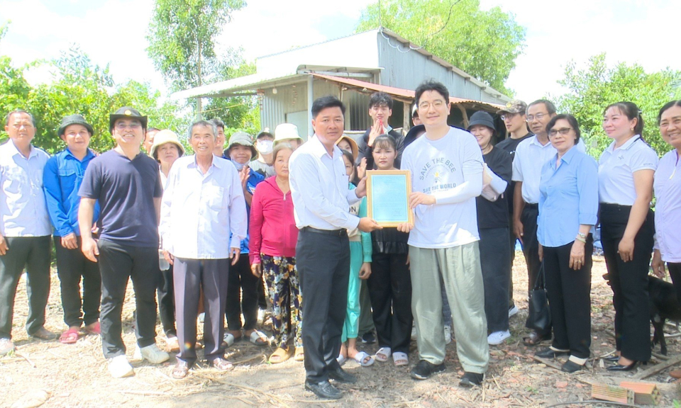 Đức Hòa thêm 1 căn nhà tình thương cho hộ có hoàn cảnh khó khăn được khởi công 