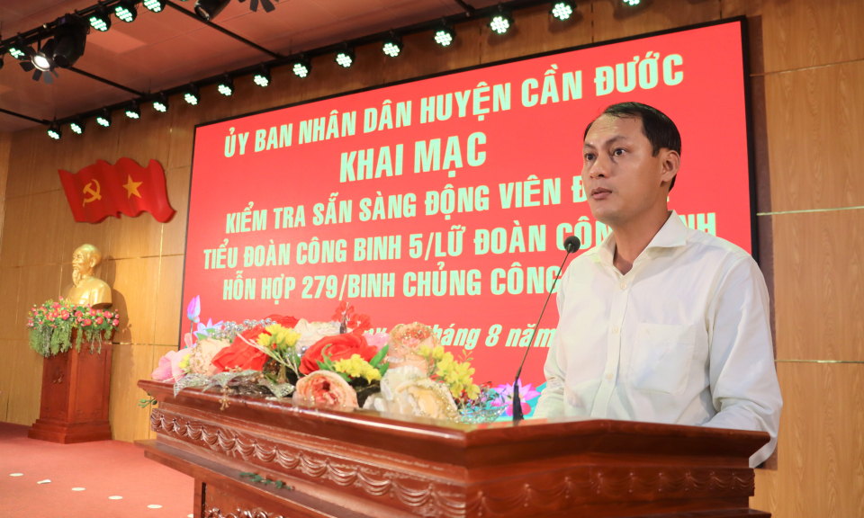 Cần Đước kiểm tra sẵn sàng động viên quân nhân dự bị