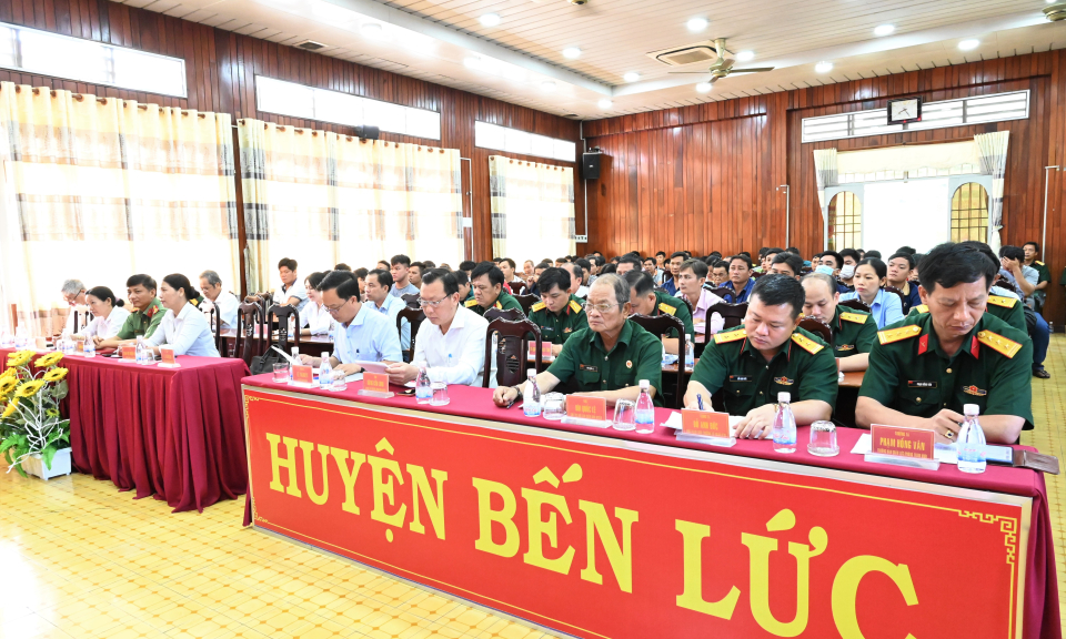 Bến Lức khai mạc kiểm tra sẵn sàng động viên