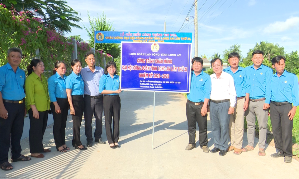 Tân Trụ: Đường giao thông nông thôn chào mừng Đại hội Công đoàn tỉnh Long An lần thứ XI