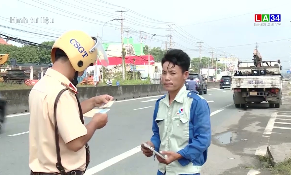 Tăng cường công tác quản lý đối với hoạt động vận tải kinh doanh bằng xe ô tô