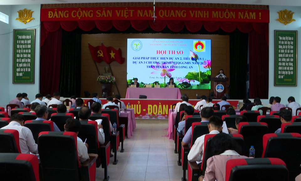 Hội thảo giải pháp thực hiện Chương trình mục tiêu quốc gia giảm nghèo bền vững