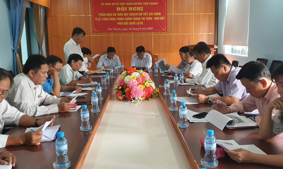 Tân Thạnh: Hội nghị phản biện dự thảo hồ sơ quy hoạch chi tiết xây dựng tỷ lệ 1/500 chỉnh trang đô thị thị trấn