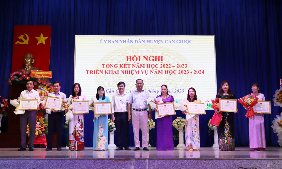 Cần Giuộc tổng kết năm học 2022–2023
