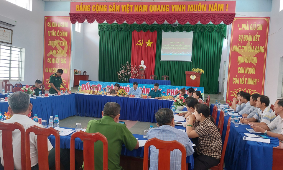Xã Long Trì tổ chức xét duyệt chính sách miễn, tạm hoãn và tiêu chuẩn thực hiện nghĩa vụ quân sự năm 2024