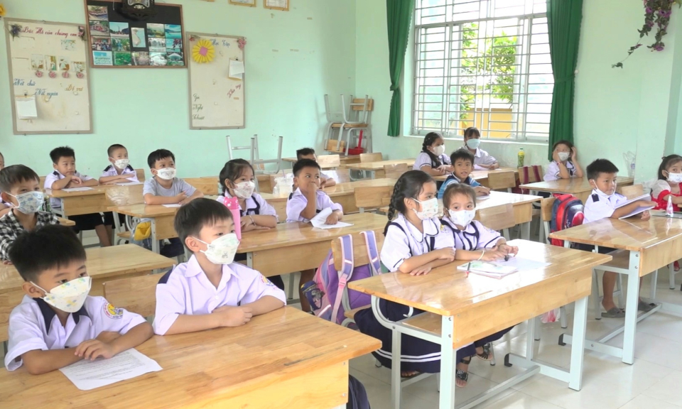 Tân Hưng: Hơn 9 ngàn học sinh tựu trường năm học 2023 - 2024