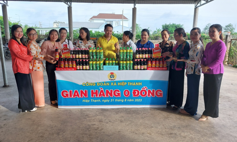 Châu Thành: Xã Hiệp Thạnh tổ chức Hội nghị về Cuộc vận động “Người Việt Nam ưu tiên dùng hàng Việt Nam” và Phiên chợ không đồng