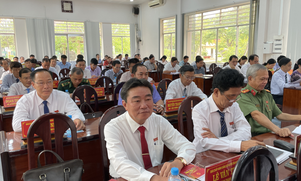 Tân Hưng đạt và vượt 11/18 chỉ tiêu Nghị quyết